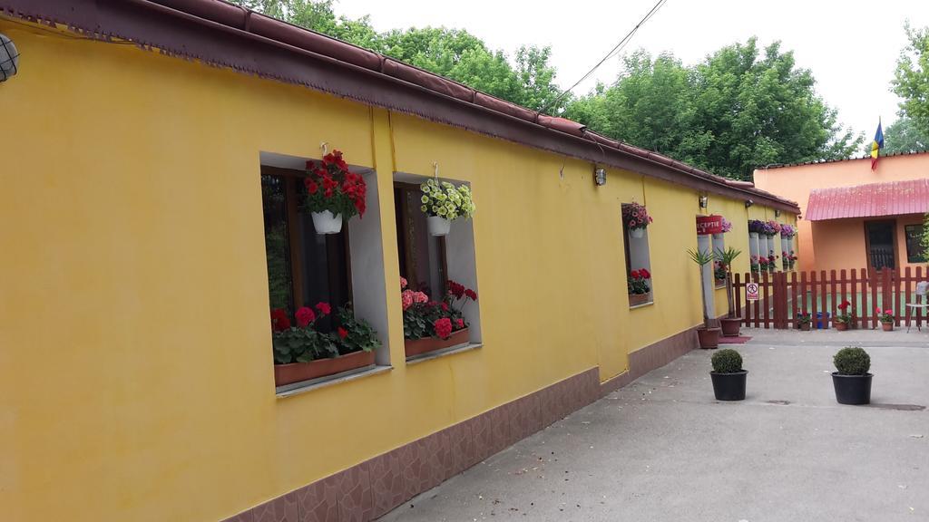 Pensiunea Sans Rival Iasi Exteriér fotografie
